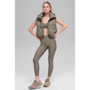 Alo Yoga Gold Rush Vest in Light Cocoa